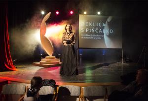 Deklica s piščalko 2014_3